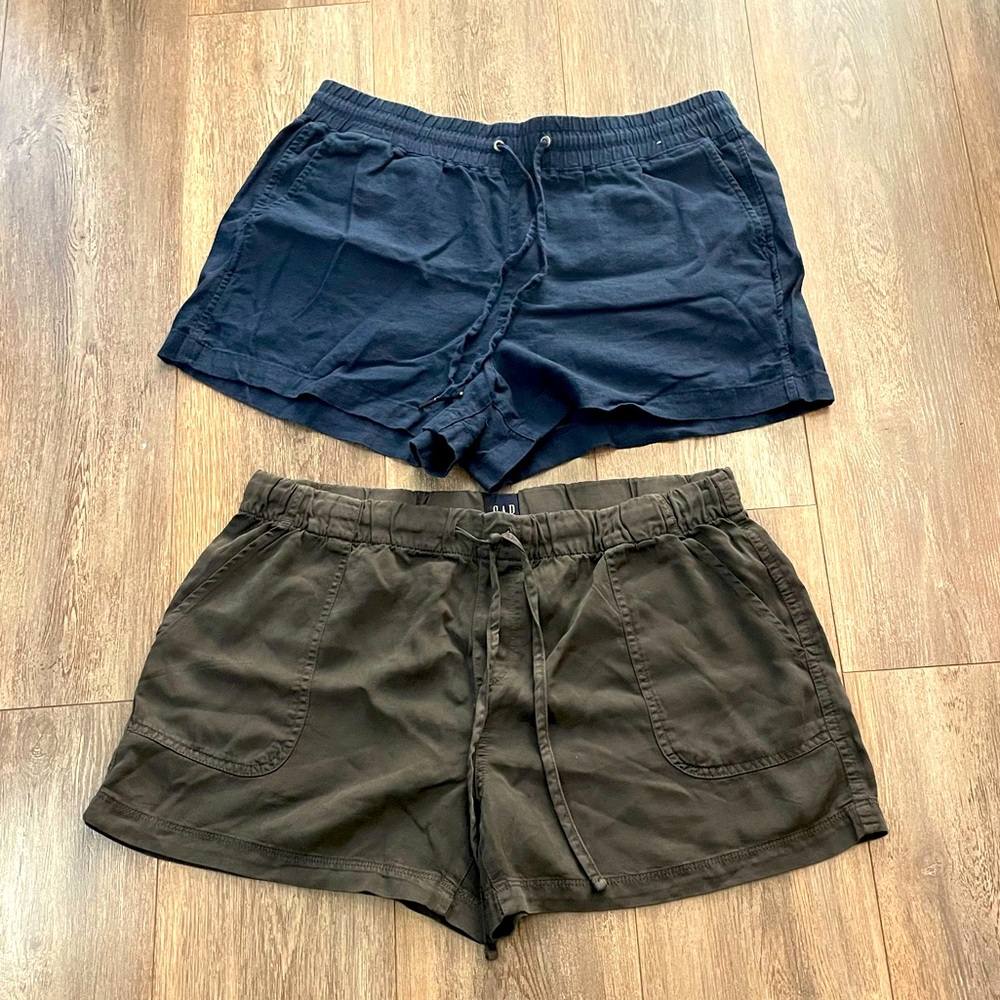 3 pairs GAP shorts size L, 2-NWOT, 1-EC